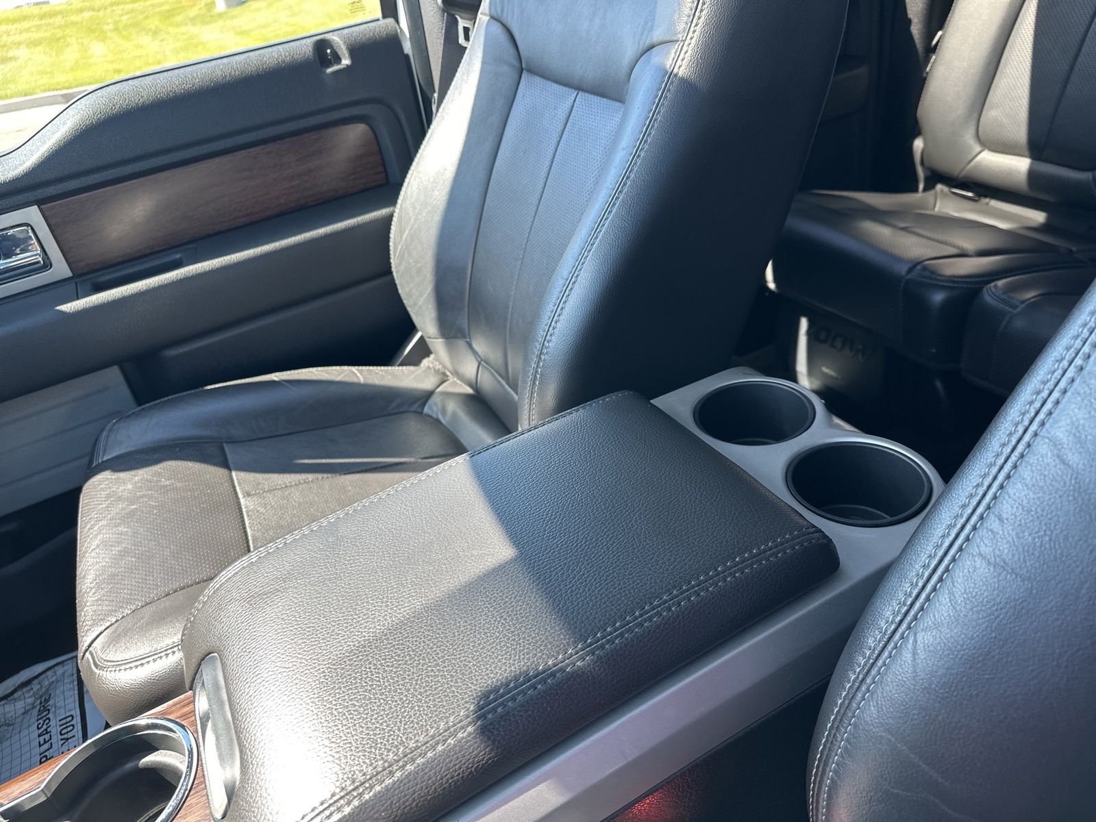 Used 2014 White Ford Lariat image 73