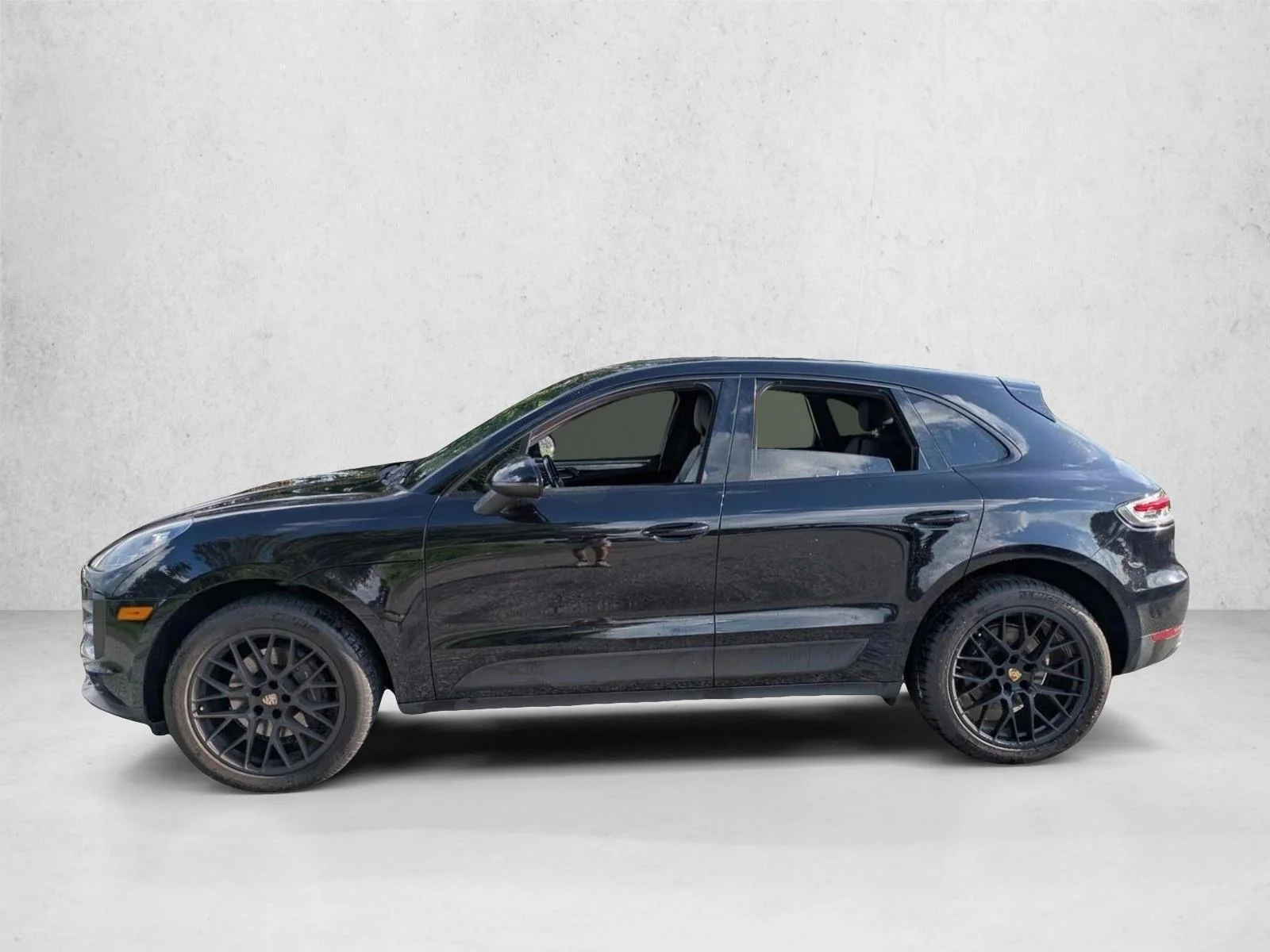 Used 2021 Black Porsche  image 8
