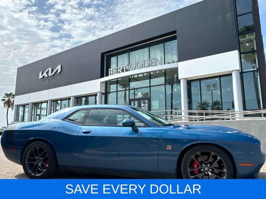 Used 2022 Blue Dodge R/T Scat Pack image 3