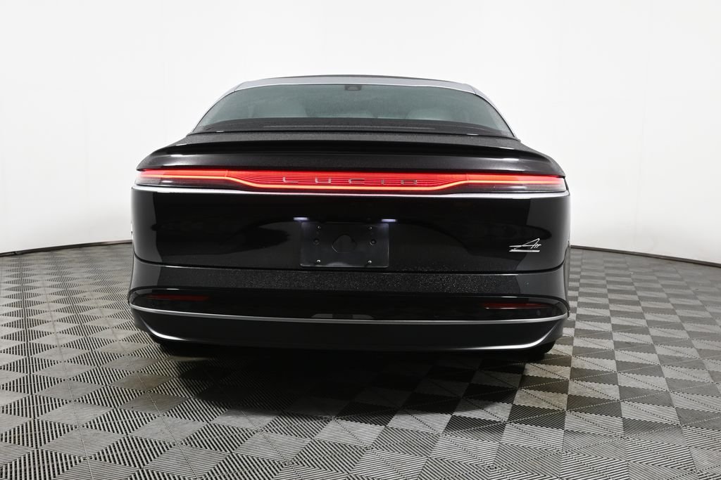 Used 2022 Black Lucid Grand Touring image 9