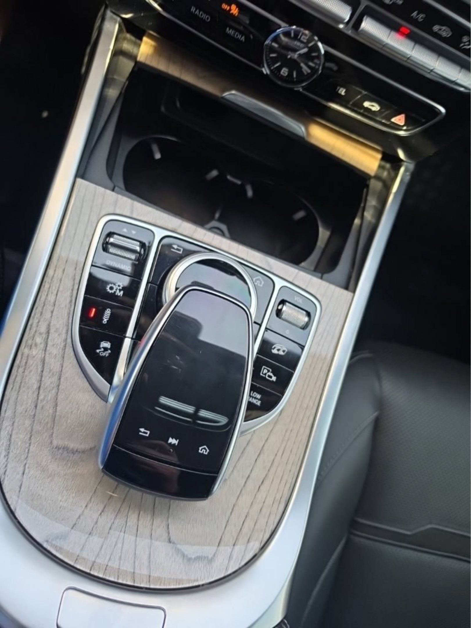 Used 2020 designo Diamond White Metallic Mercedes-Benz G 63 AMG® image 29