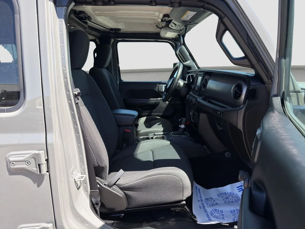 Certified Used 2021 Gray Jeep Unlimited Willys image 18