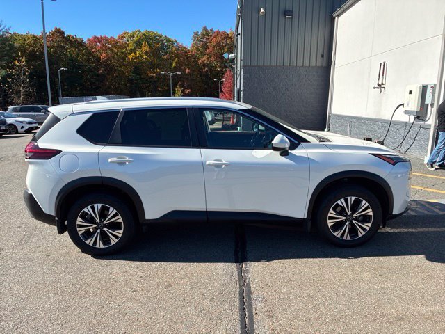 Used 2023 Pearl White Tricoat Nissan SV image 2