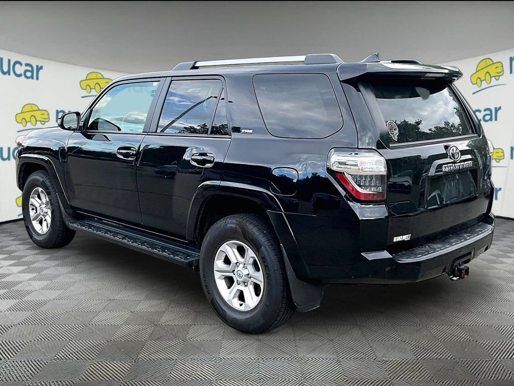 Used 2022 Black Toyota SR5 Premium image 5