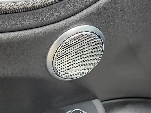Used 2023 White Alfa Romeo Veloce image 19