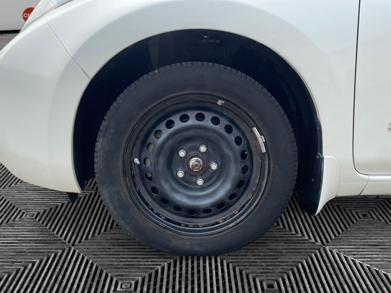 Used 2016 Pearl White Nissan S image 14