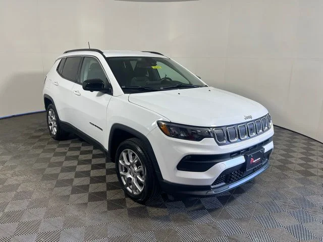 2022 Jeep Compass Latitude Lux