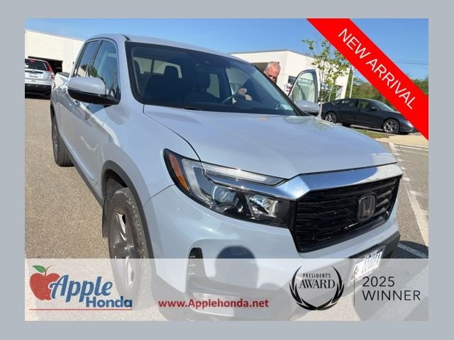2023 Honda Ridgeline RTL-E AWD's photo