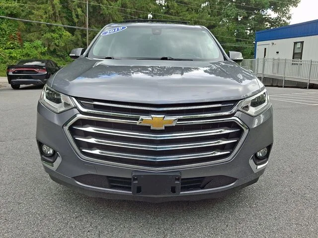 Used 2019 Gray Chevrolet High Country image 3