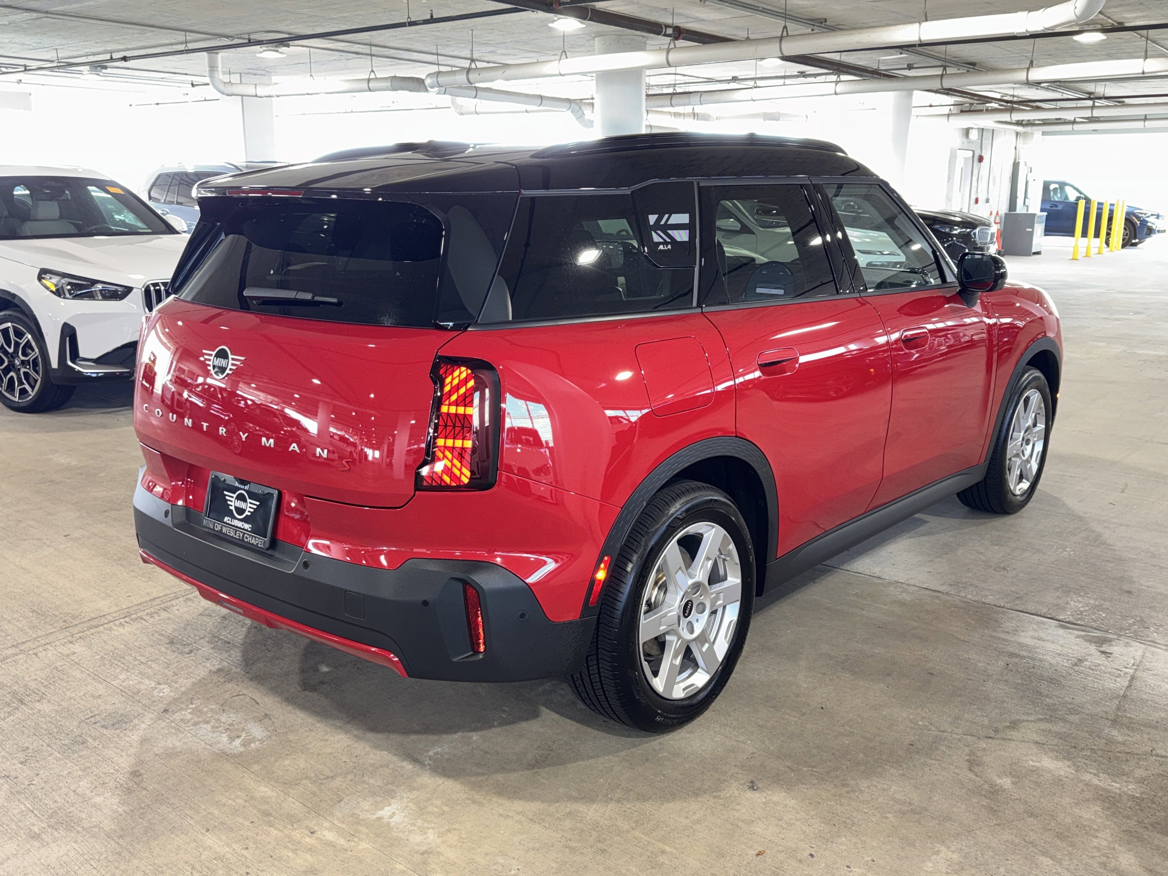 Used 2025 Chili Red II MINI S image 8