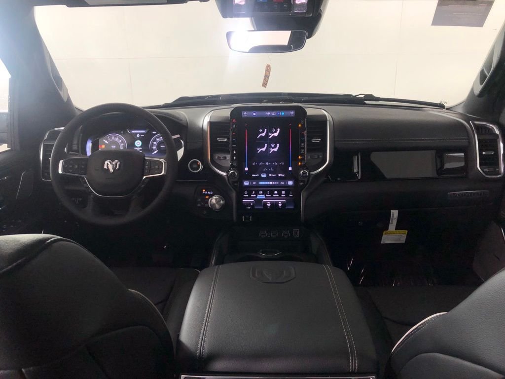 New 2026 Granite Crystal Metallic Clear-Coat Exterior Paint RAM Laramie image 14