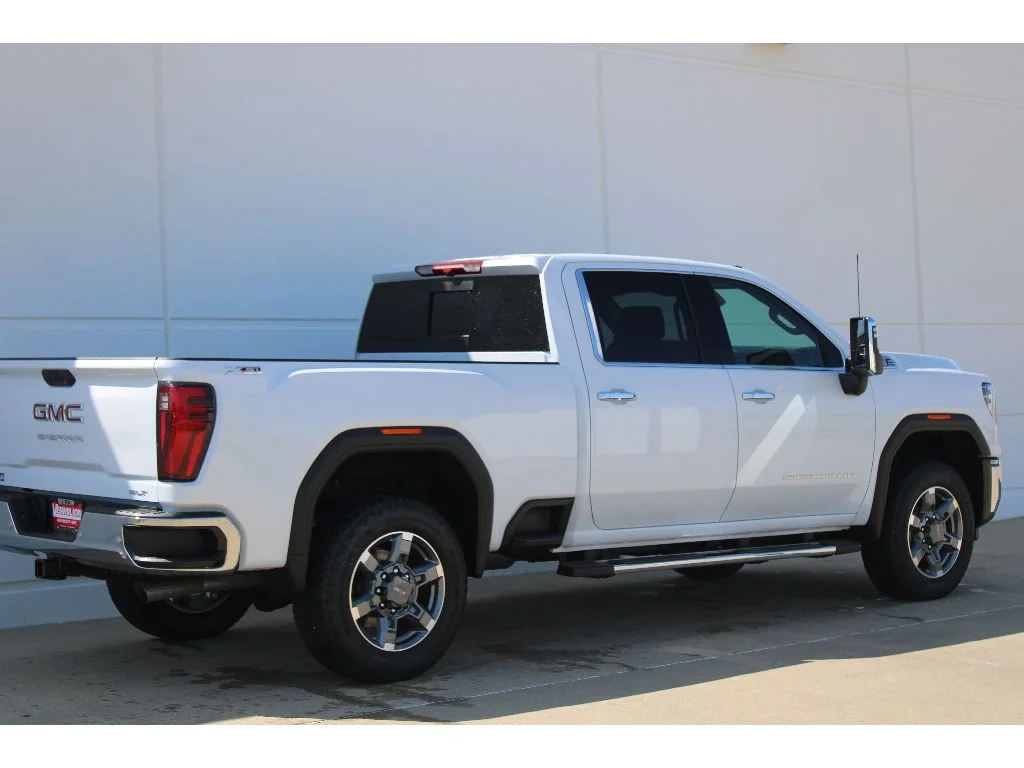 New 2026 WHITE GMC SLT image 6