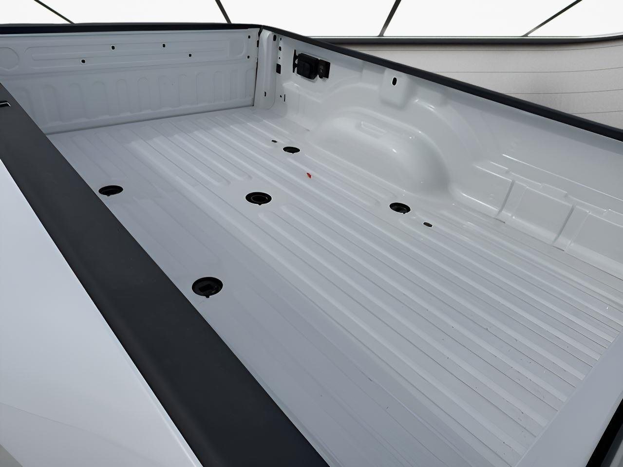 New 2026 Bright White Clear-Coat Exterior Paint RAM Tradesman image 31