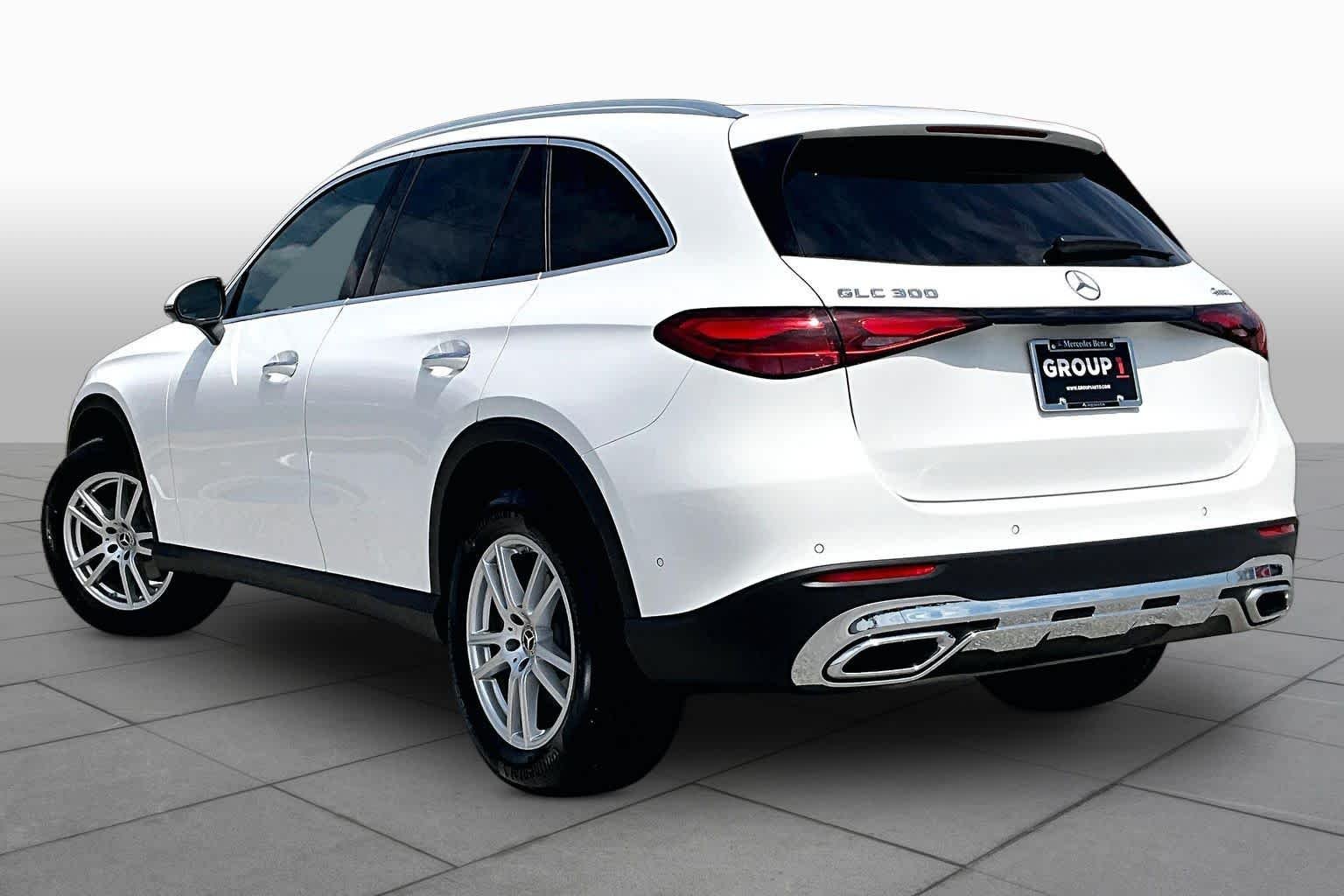 Used 2025 Polar White Mercedes-Benz GLC 300 image 12