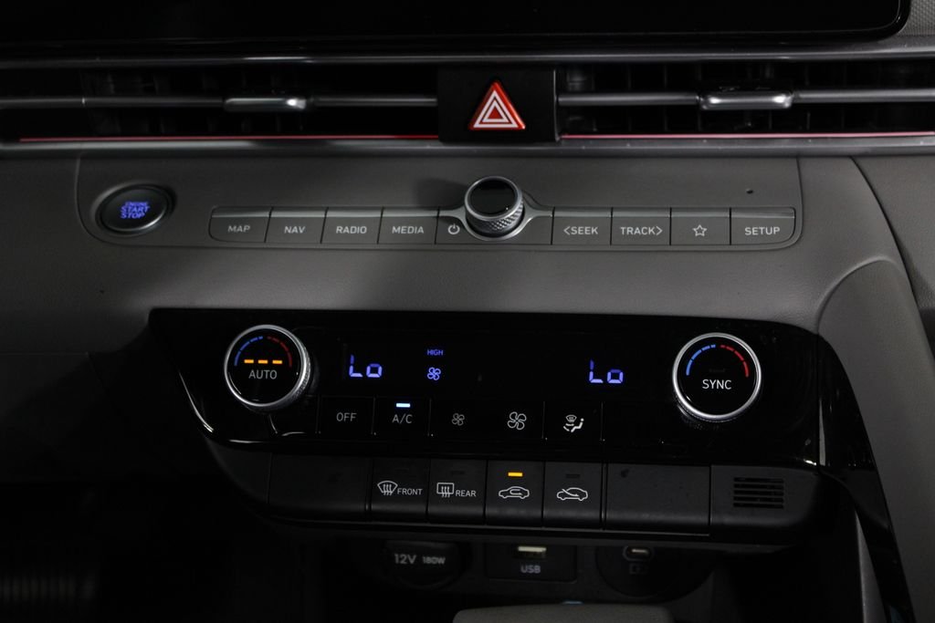 Certified Used 2024 Red Hyundai Blue image 22