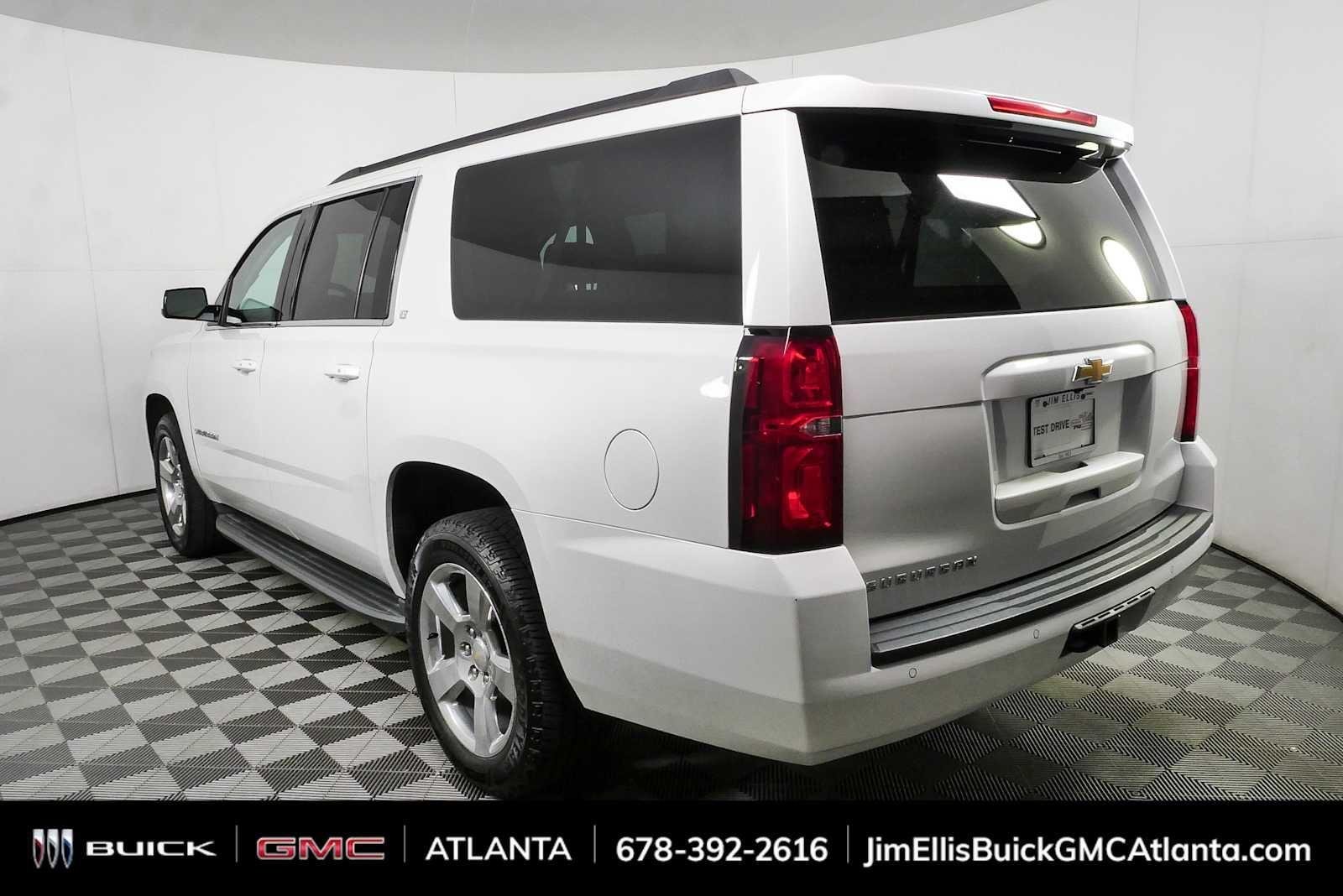 Used 2016 IRIDESCENT PEARL TRICOAT Chevrolet LT image 30