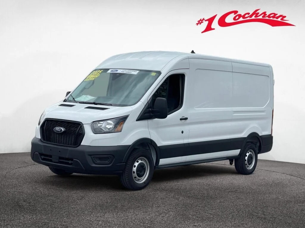 Certified Used 2025 Oxford White Ford  image 31