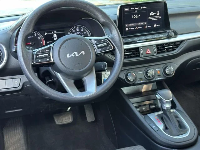 Used 2023 White Kia LXS image 2