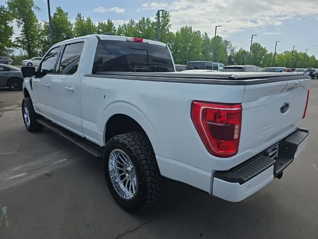 Used 2023 White Ford XLT image 3