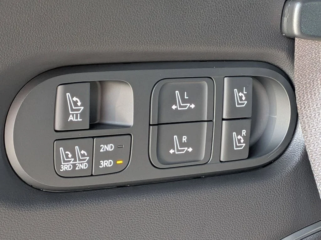 New 2026 Gray Hyundai Calligraphy image 29