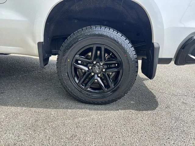 Used 2021 Beige Chevrolet LT Trail Boss image 32