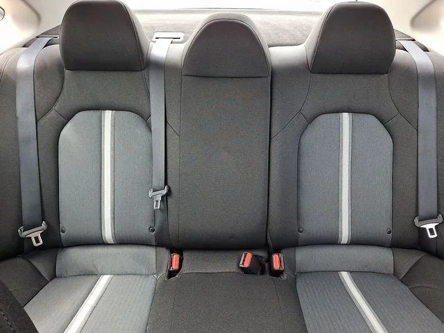 Used 2020 Blue Hyundai SE image 19