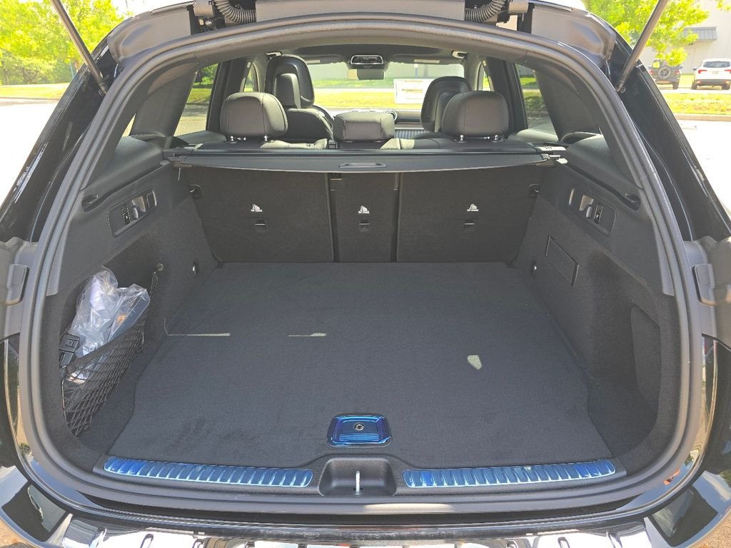 New 2026 Black Mercedes-Benz GLC 300 image 19