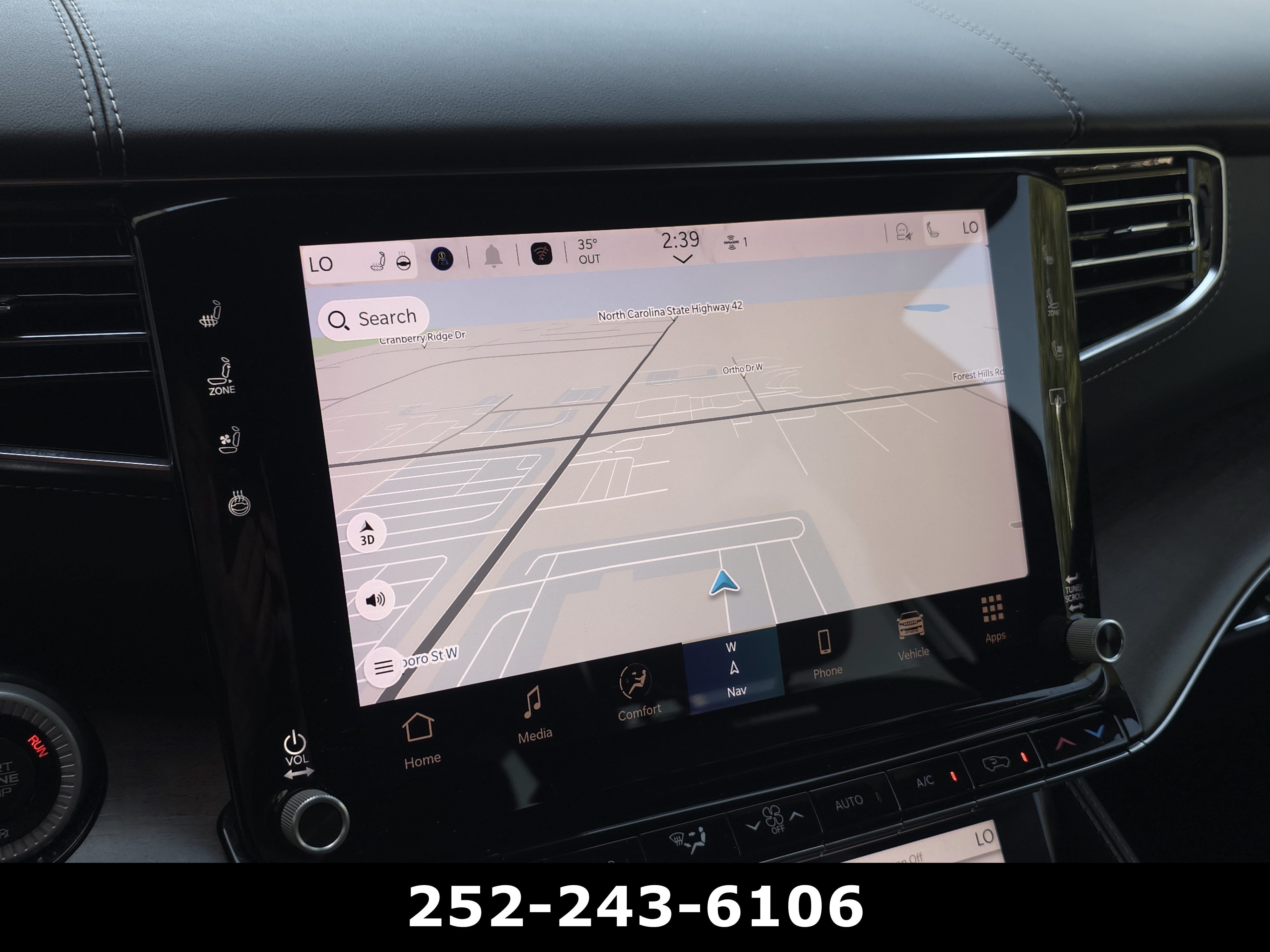 Used 2022 Diamond Black Crystal Pearlcoat Jeep Series II image 18