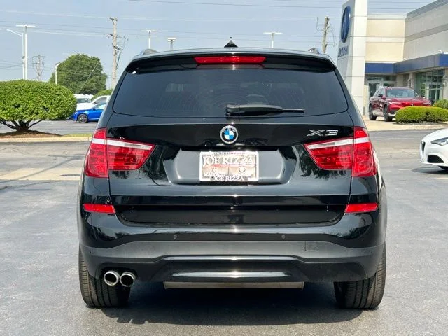 Used 2017 Black BMW xDrive28i image 7