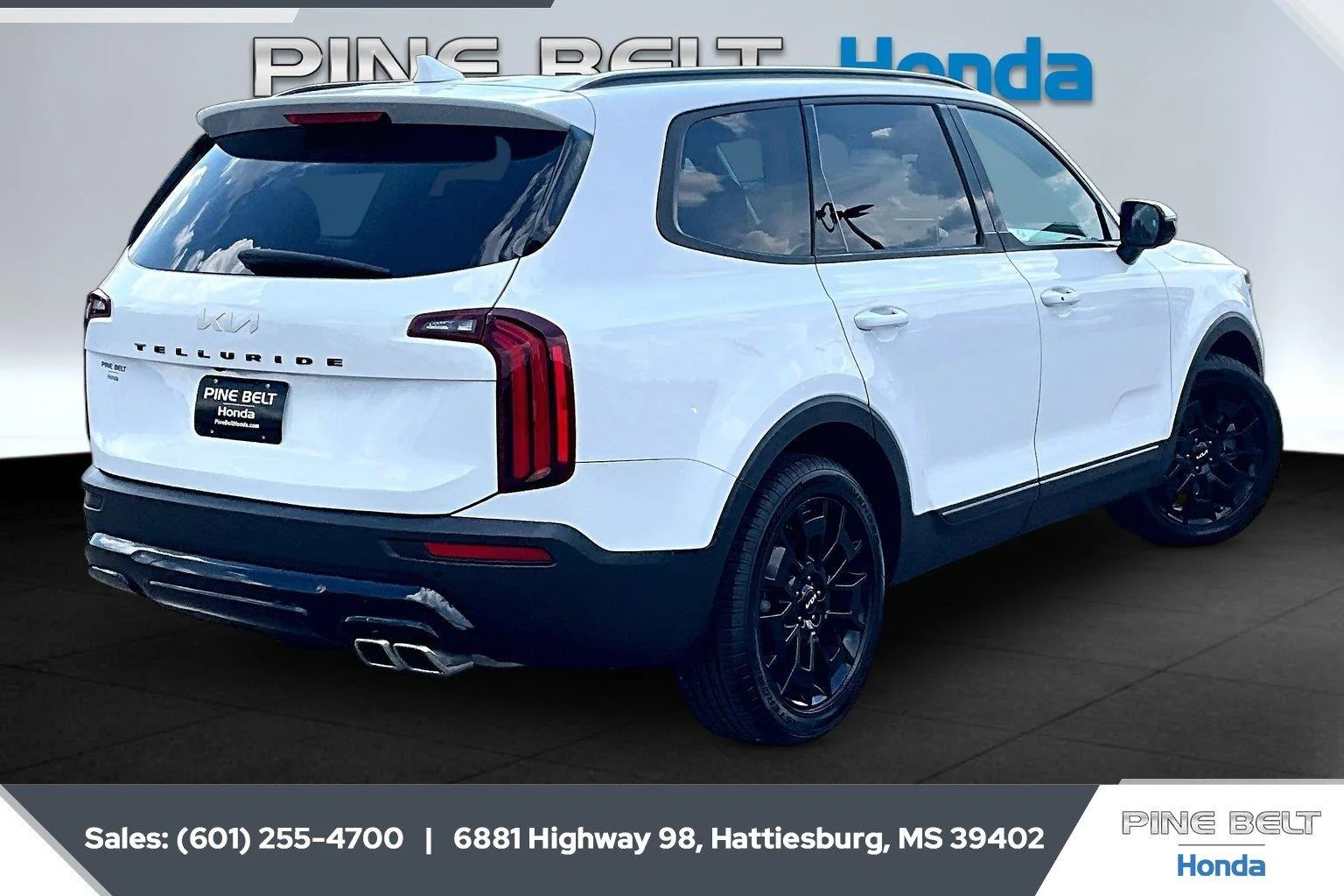 Used 2022 Glacial White Pearl Kia SX image 11
