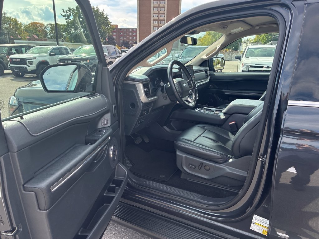 Used 2024 Dark Matter Gray Ford XLT image 10