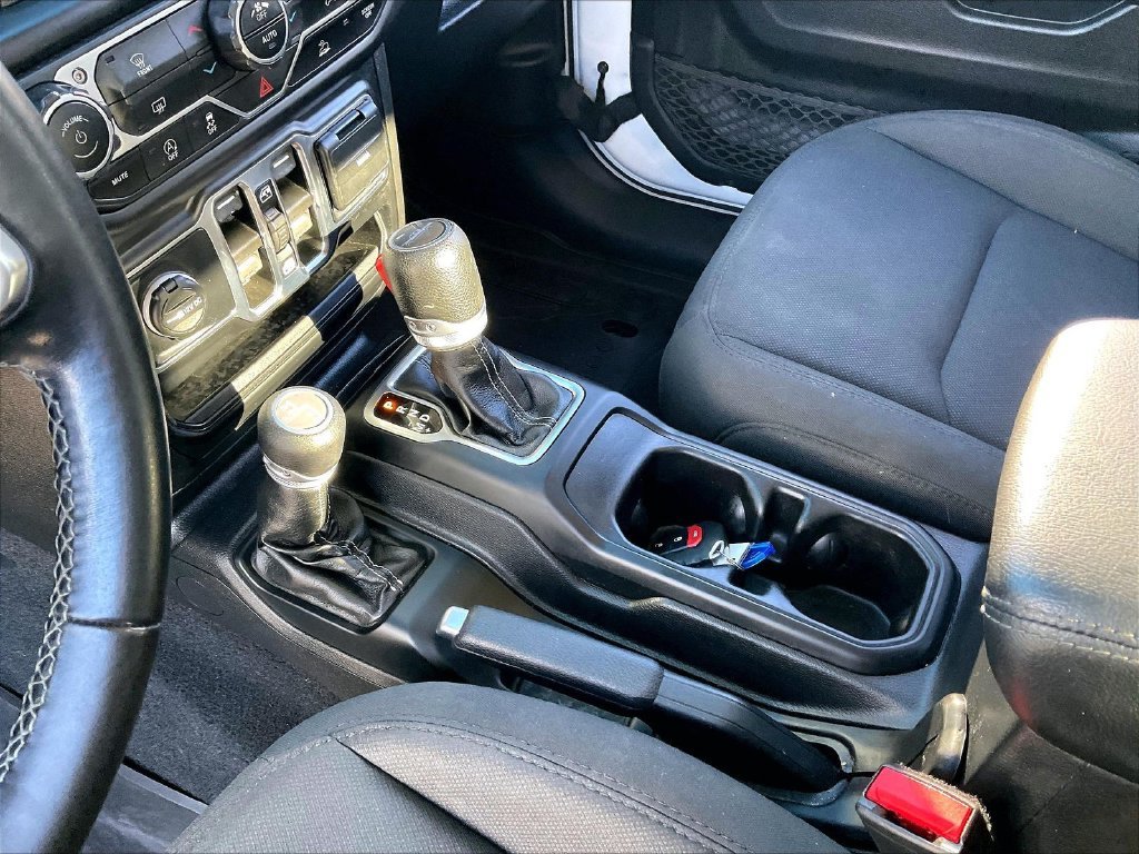 Used 2022 Bright White Clearcoat Jeep Overland image 19