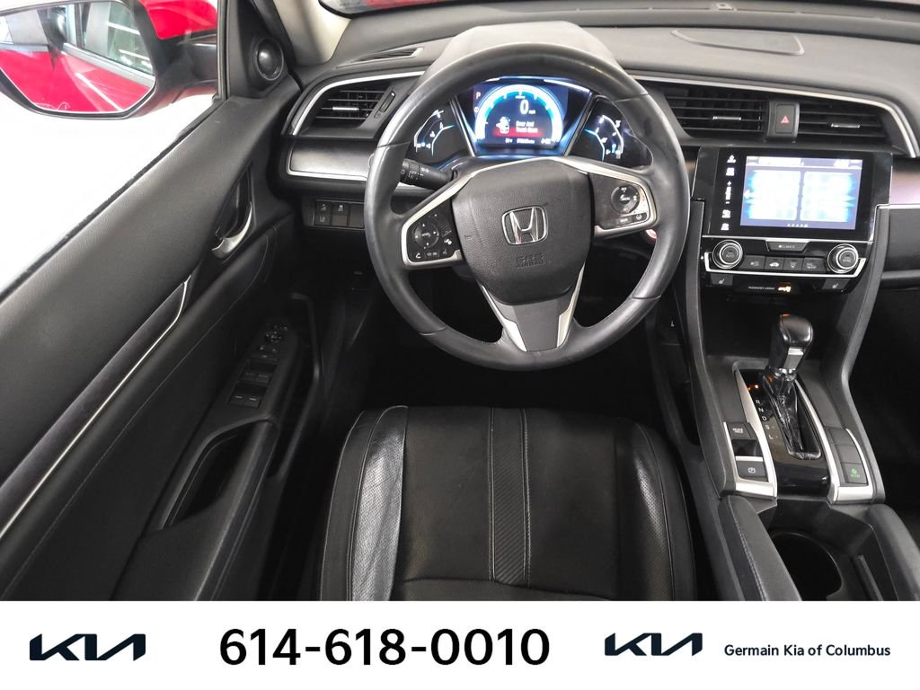 Used 2016  Honda Touring image 16