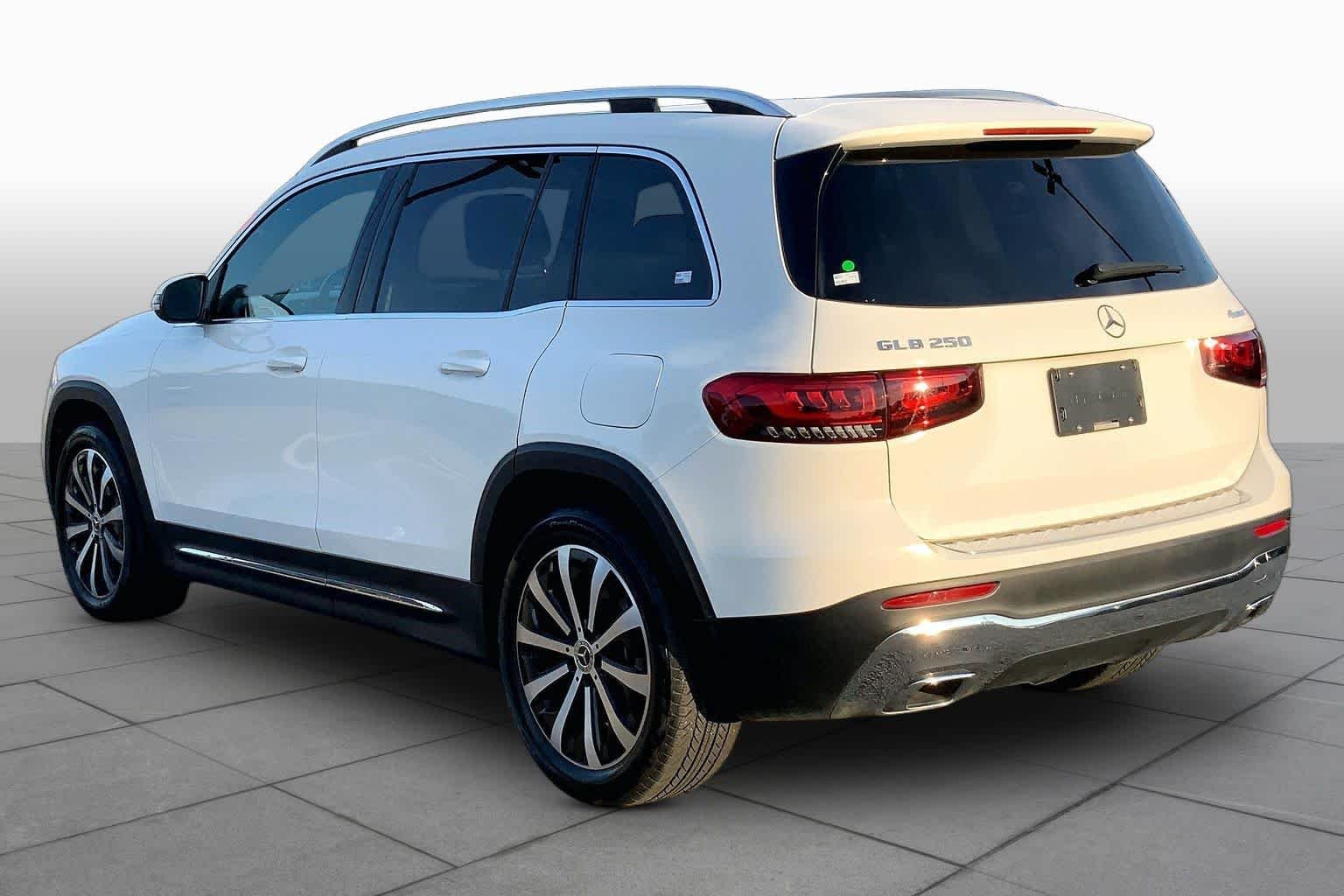 Certified Used 2023 Polar White Mercedes-Benz GLB 250 image 11