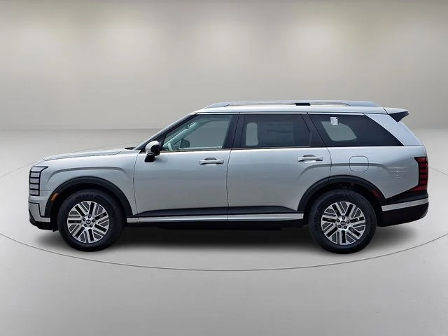 New 2026 Silver Hyundai SEL Premium image 4