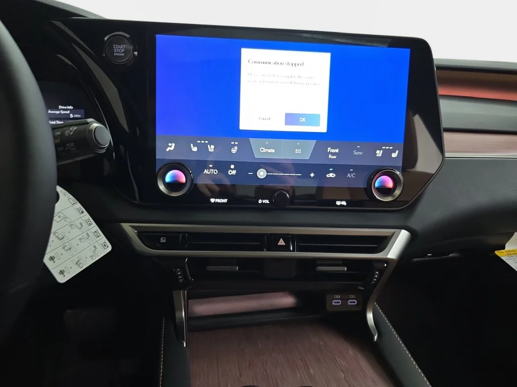 New 2026 Eminent White Pearl Lexus PREMIUM PLUS image 19