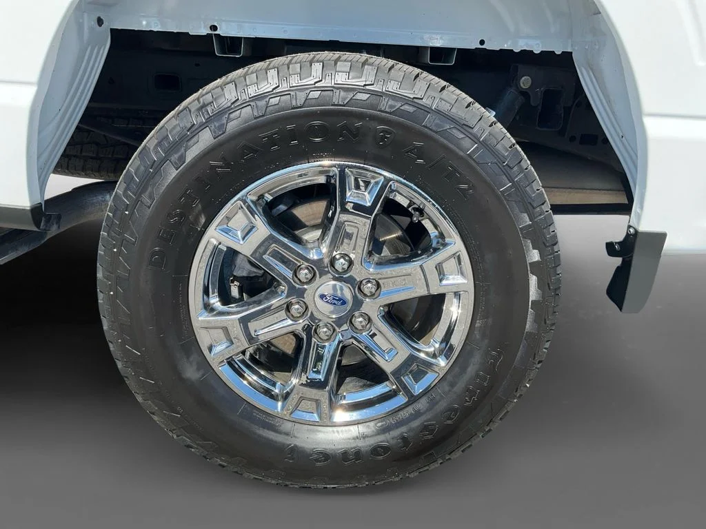 Used 2022 White Ford XLT image 11