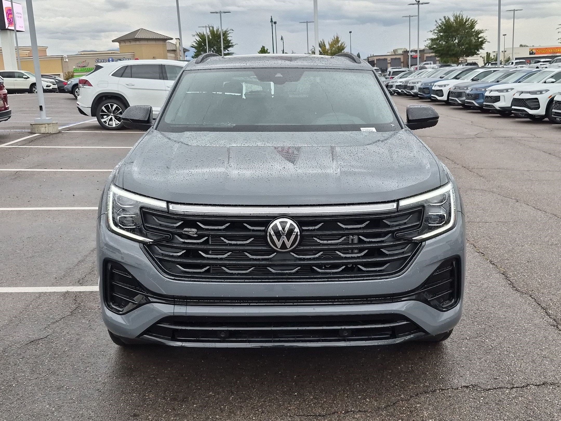 New 2026 Pure Gray Volkswagen 2.0T SEL R-Line Black image 9