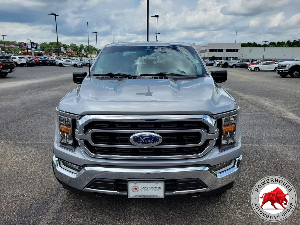 Used 2023 Silver Ford XLT image 10