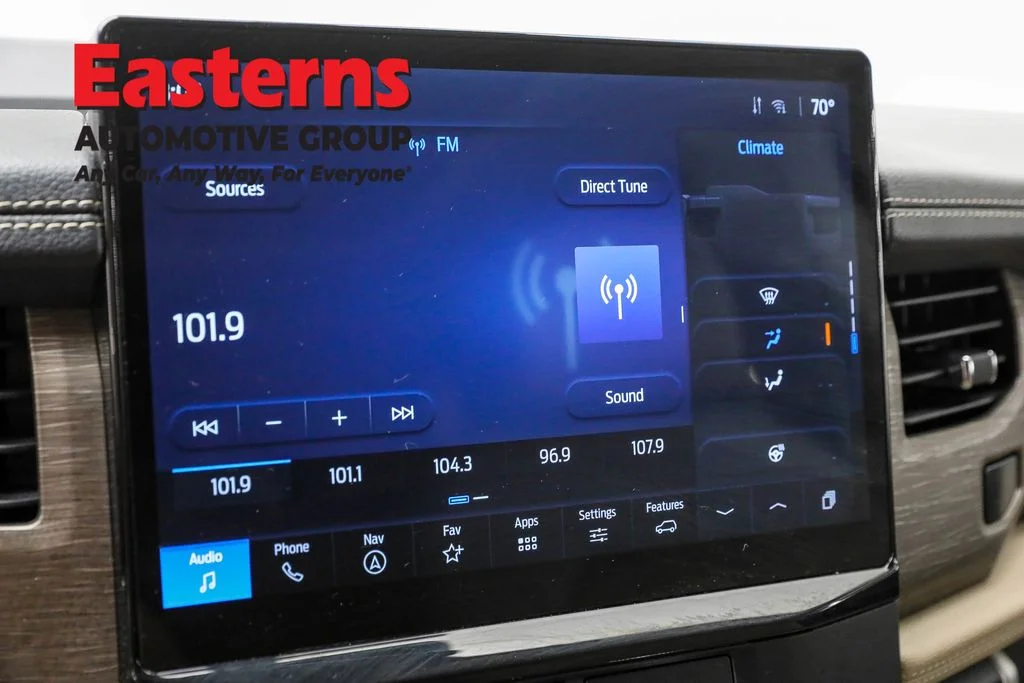 Used 2023 Black Ford Limited image 19