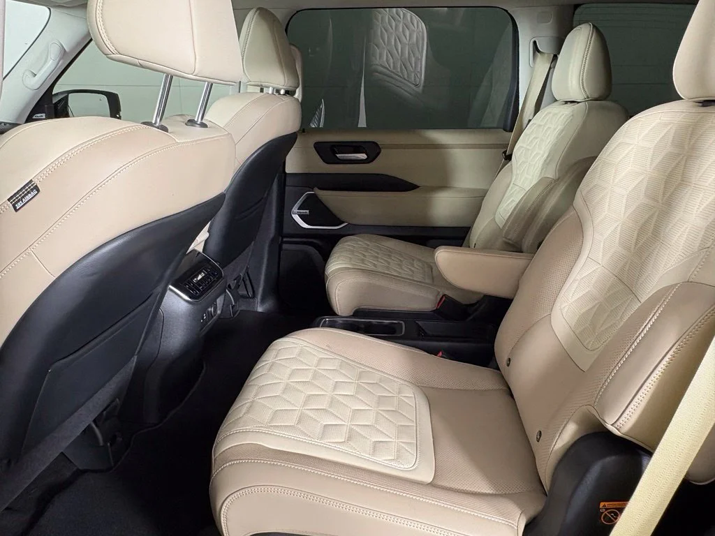 Used 2025 Red Nissan Platinum Reserve image 39