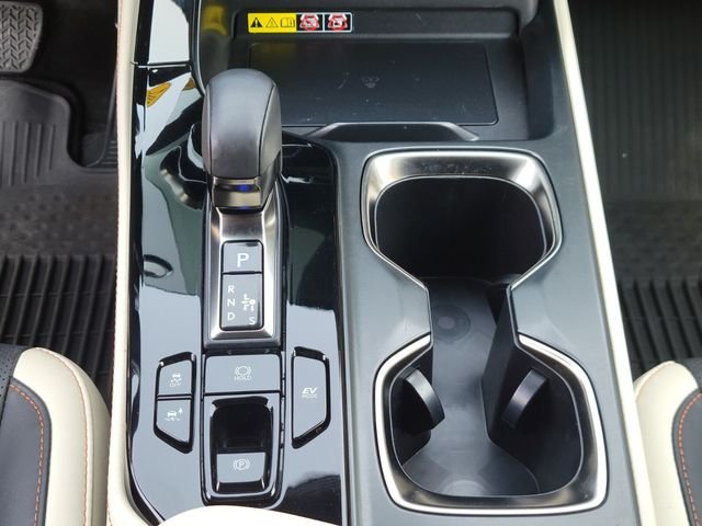 Used 2024 White Lexus 350h Premium image 25