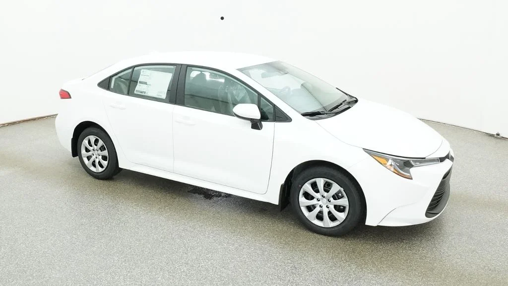 New 2026 Ice Cap Toyota LE image 12