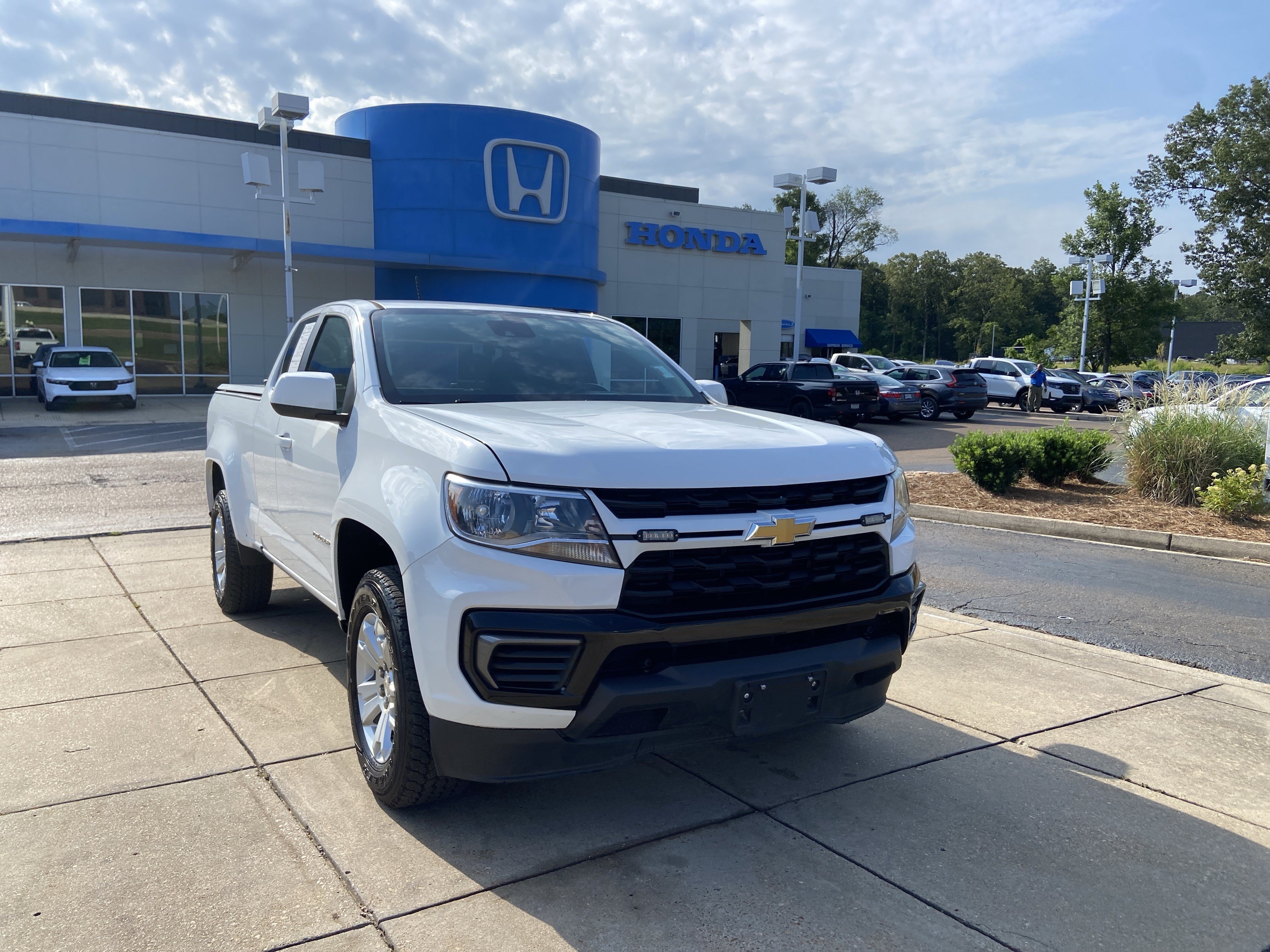 Used 2022 Chevrolet Colorado LT with VIN 1GCHSCEAXN1217766 for sale in Ridgeland, MS