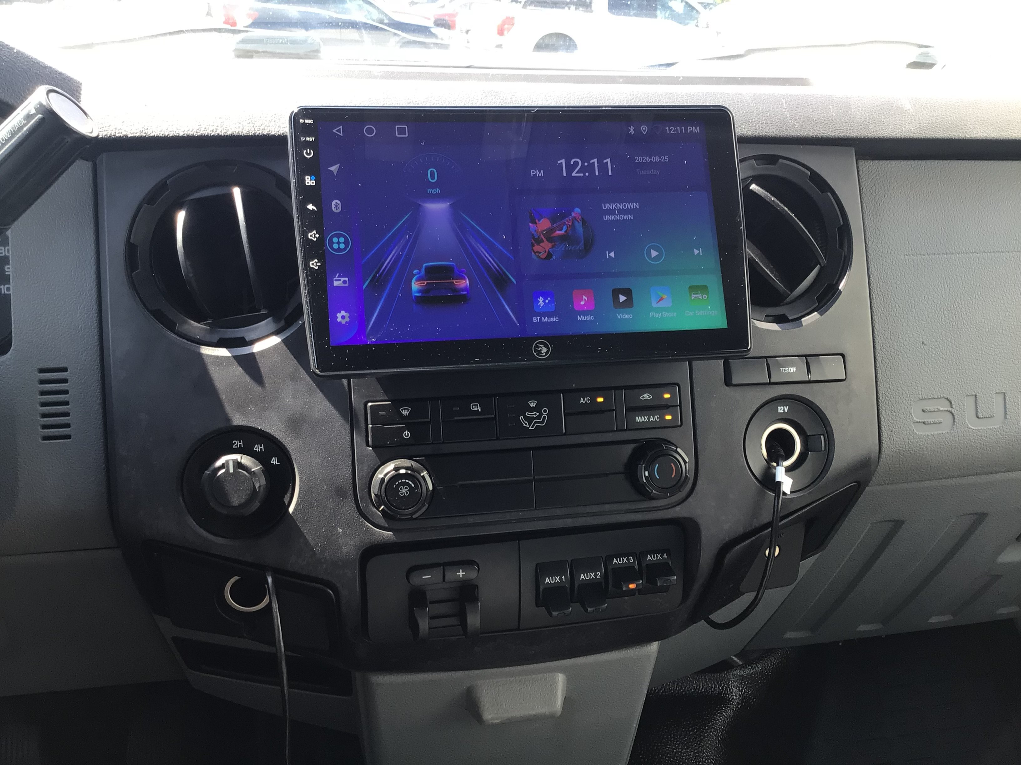 Used 2012 White Ford XL image 13
