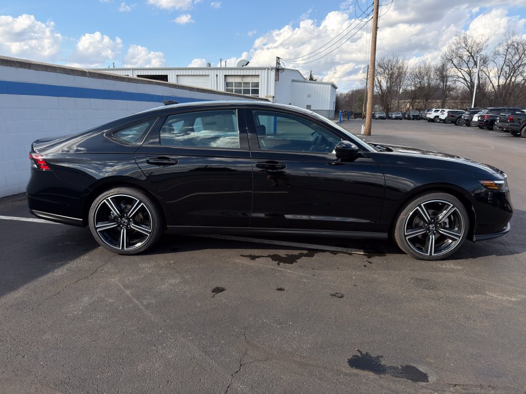 New 2026 Crystal Black Pearl Honda SE image 6