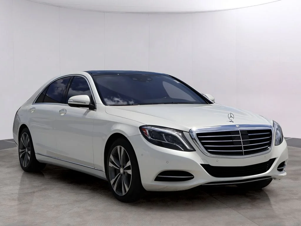 Used 2015 designo Diamond White Mercedes-Benz S 550 image 3
