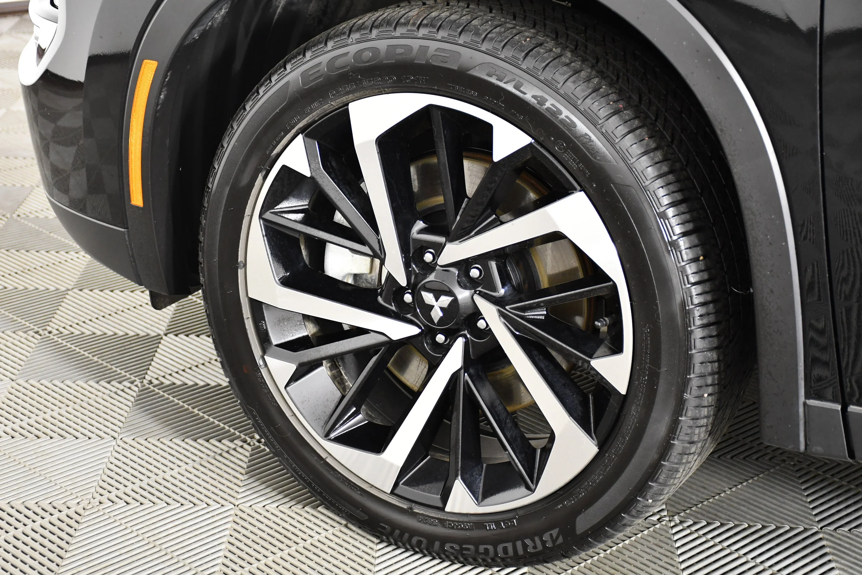 Certified Used 2025 Black Diamond Mitsubishi SE image 53