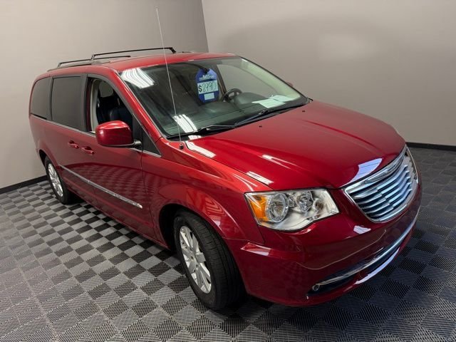 Used 2016 Chrysler Town & Country Touring with VIN 2C4RC1BG4GR127560 for sale in Sheffield, OH