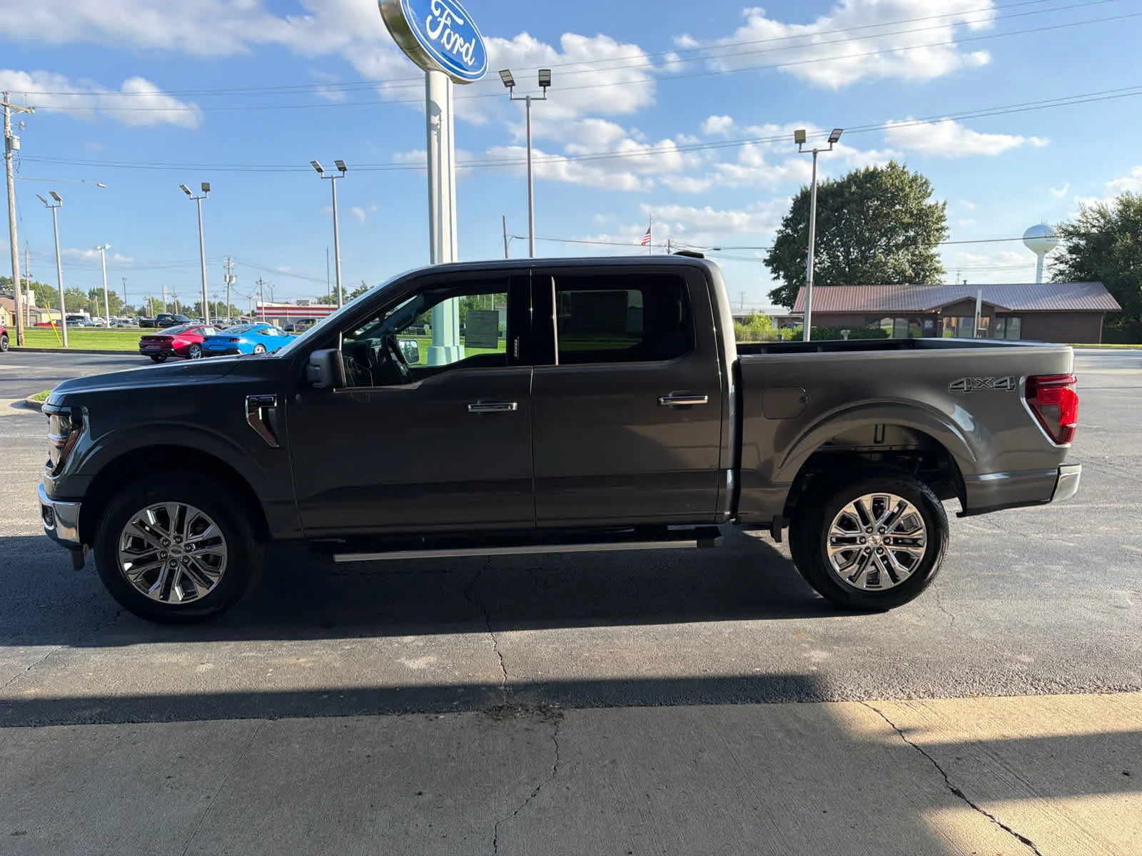 New 2026 Carbonized Gray Metallic Ford XLT image 6